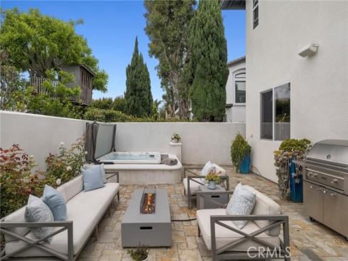 273  Mesa  , Costa Mesa, CA