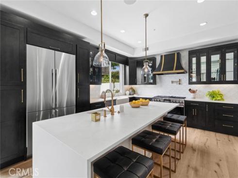 273  Mesa  , Costa Mesa, CA