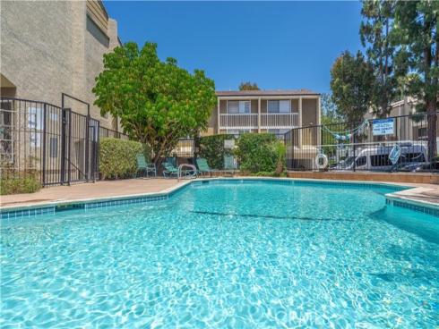 380 W Wilson F106 , Costa Mesa, CA