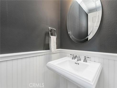 302  Canoe Pond  , Costa Mesa, CA