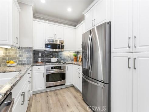 302  Canoe Pond  , Costa Mesa, CA