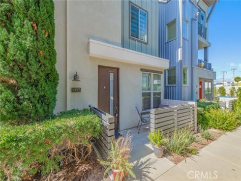 1007  Somerton  , Costa Mesa, CA