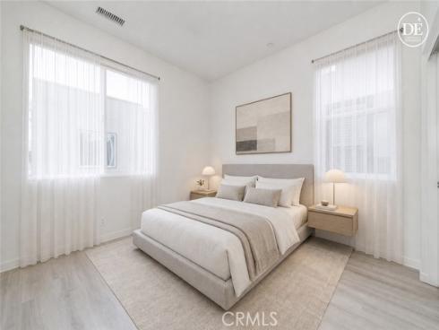 1007  Somerton  , Costa Mesa, CA