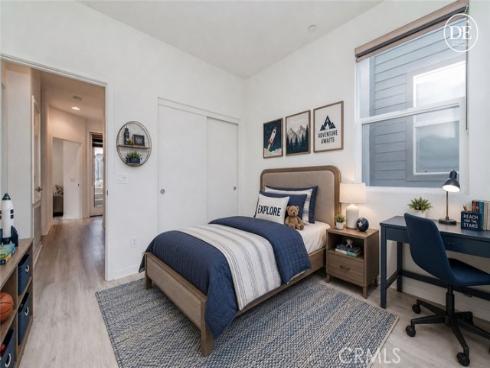 1007  Somerton  , Costa Mesa, CA