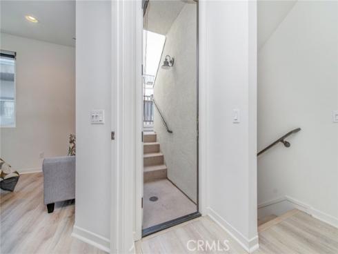 1007  Somerton  , Costa Mesa, CA