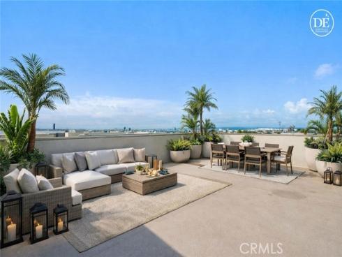 1007  Somerton  , Costa Mesa, CA