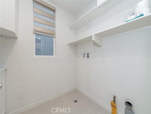 1007  Somerton  , Costa Mesa, CA