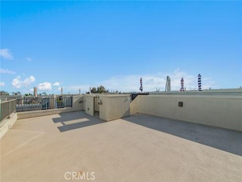 1007  Somerton  , Costa Mesa, CA