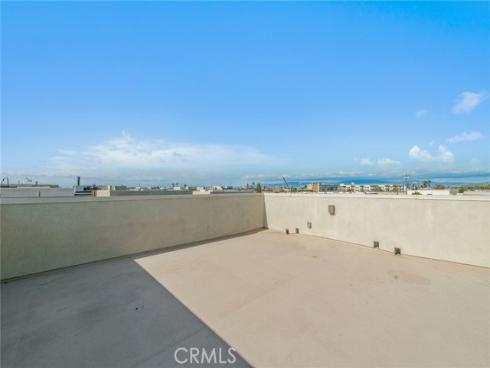 1007  Somerton  , Costa Mesa, CA