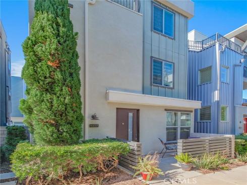 1007  Somerton  , Costa Mesa, CA