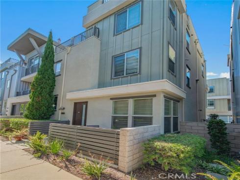 1007  Somerton  , Costa Mesa, CA
