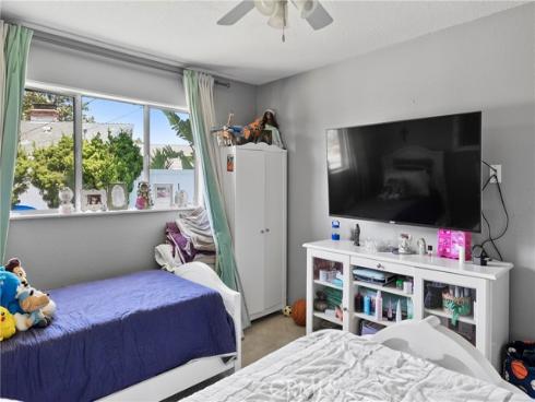 2436  Littleton  , Costa Mesa, CA