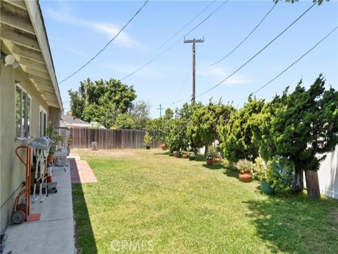 2436  Littleton  , Costa Mesa, CA