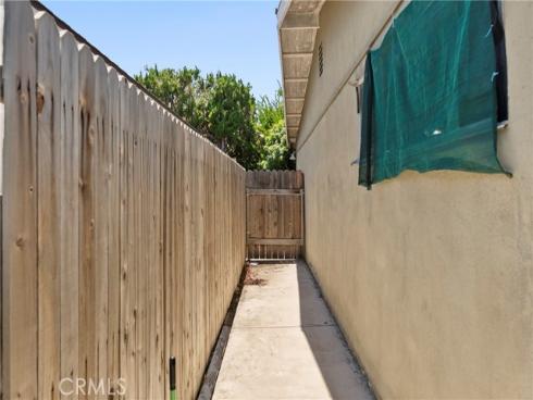 2436  Littleton  , Costa Mesa, CA