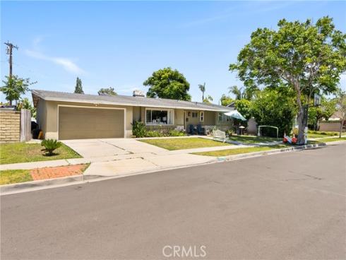 2436  Littleton  , Costa Mesa, CA