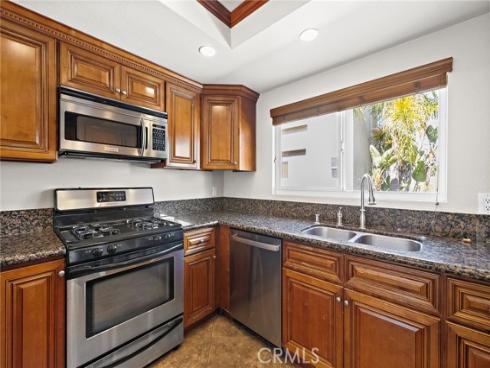 1940  Maple  111  Avenue, Costa Mesa, CA