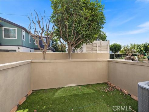 1940  Maple  111  Avenue, Costa Mesa, CA