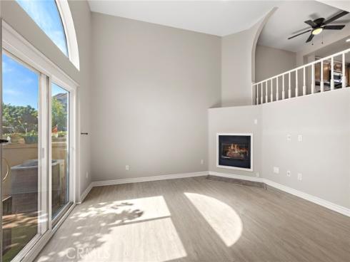 1940  Maple  111  Avenue, Costa Mesa, CA