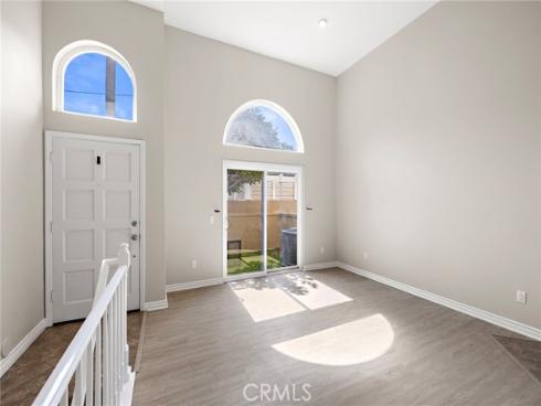 1940  Maple  111  Avenue, Costa Mesa, CA