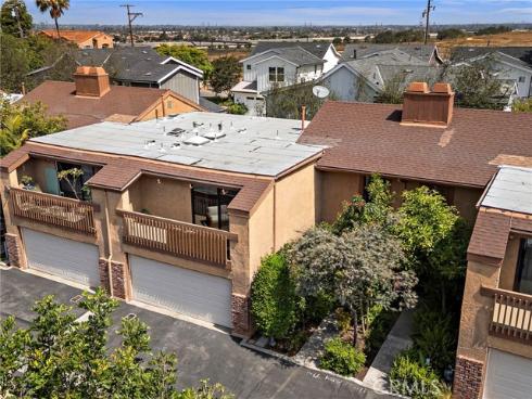 2286  Pacific  D , Costa Mesa, CA