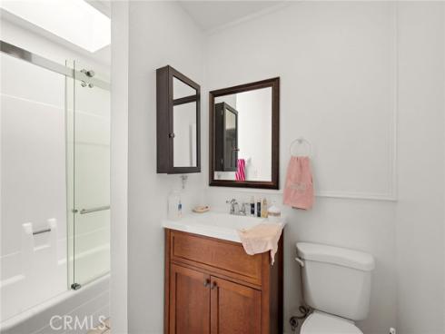 2286  Pacific  D , Costa Mesa, CA