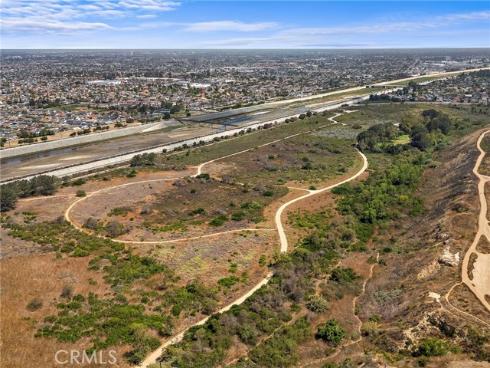 2286  Pacific  D , Costa Mesa, CA