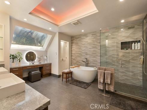 3433  Wimbledon   Way, Costa Mesa, CA
