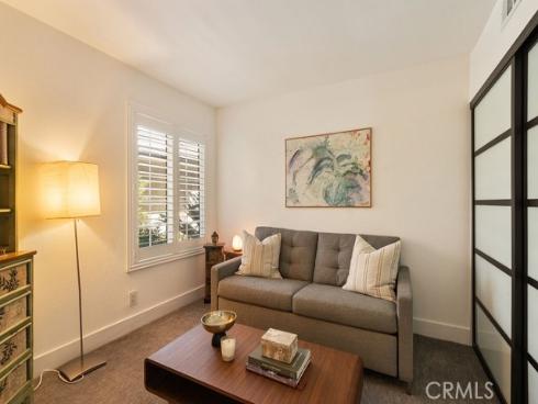 3433  Wimbledon   Way, Costa Mesa, CA