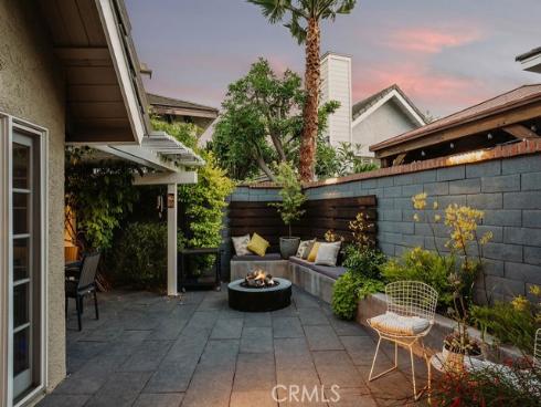 3433  Wimbledon   Way, Costa Mesa, CA