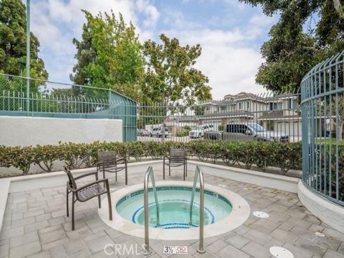 3433  Wimbledon   Way, Costa Mesa, CA