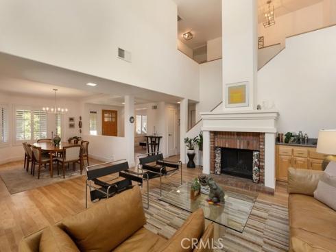 3433  Wimbledon   Way, Costa Mesa, CA