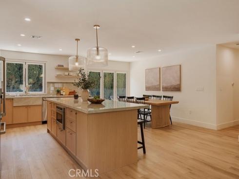 1081  Tulare  , Costa Mesa, CA
