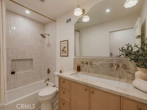 1081  Tulare  , Costa Mesa, CA
