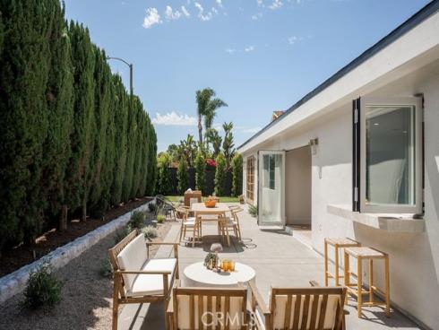 1081  Tulare  , Costa Mesa, CA