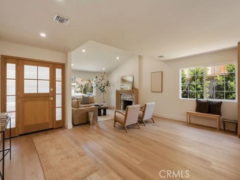 1081  Tulare  , Costa Mesa, CA