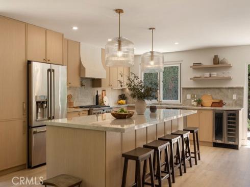 1081  Tulare  , Costa Mesa, CA