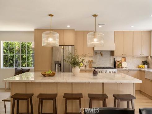 1081  Tulare  , Costa Mesa, CA