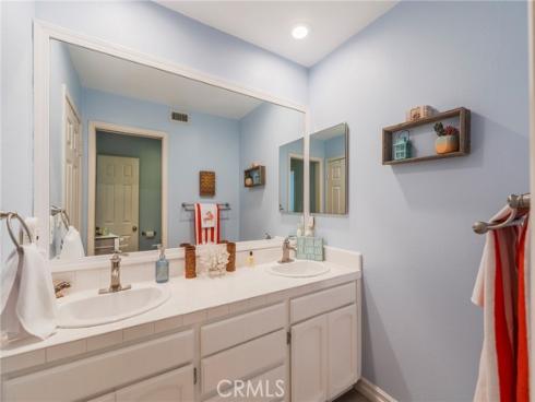 2687 Orange C , Costa Mesa, CA