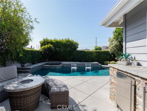 2043 N Capella   Court, Costa Mesa, CA