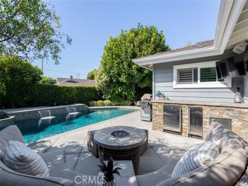 2043 N Capella   Court, Costa Mesa, CA