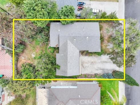 674  Capital  , Costa Mesa, CA