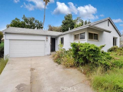 674  Capital  , Costa Mesa, CA