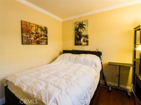 990  Trabuco  , Costa Mesa, CA