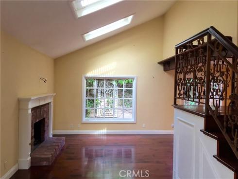 990  Trabuco  , Costa Mesa, CA