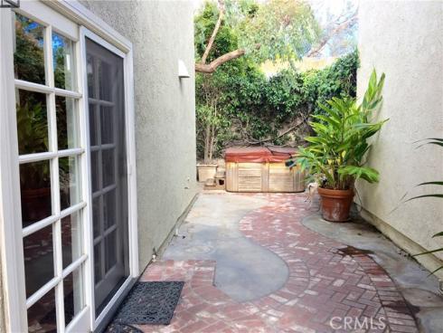 990  Trabuco  , Costa Mesa, CA