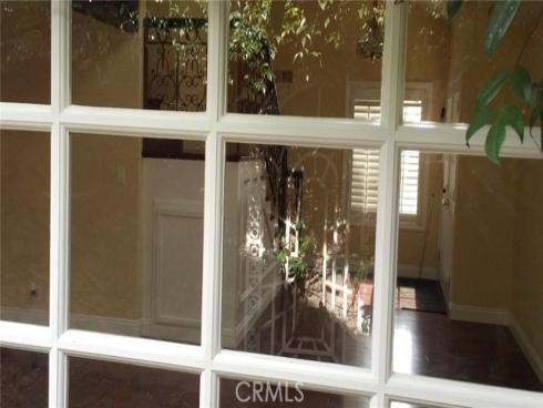 990  Trabuco  , Costa Mesa, CA