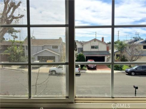 990  Trabuco  , Costa Mesa, CA
