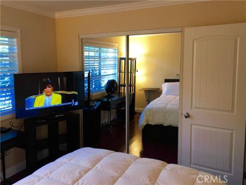 990  Trabuco  , Costa Mesa, CA