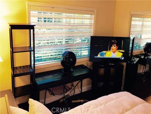 990  Trabuco  , Costa Mesa, CA