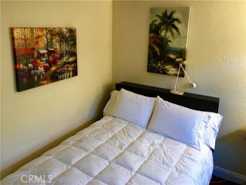 990  Trabuco  , Costa Mesa, CA